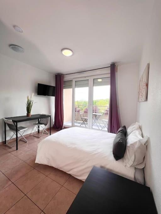 מונטבראן B210 Appartement Disneyland Paris Parking Et Wifi מראה חיצוני תמונה