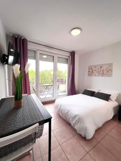 מונטבראן B210 Appartement Disneyland Paris Parking Et Wifi מראה חיצוני תמונה